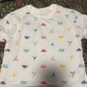 Nike Girls White Graphic T-Shirt